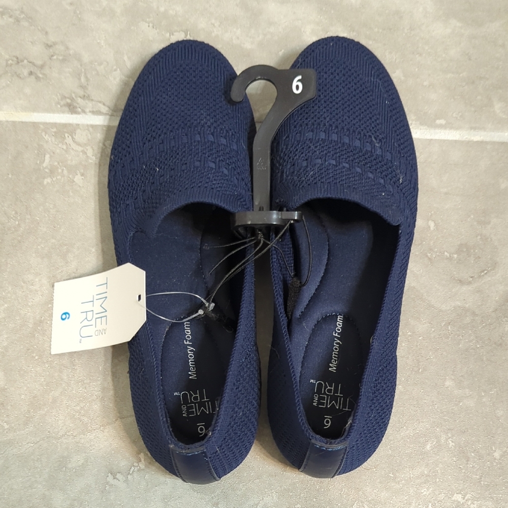 Time and Tru Dark Blue Knit Slip-On Footwear